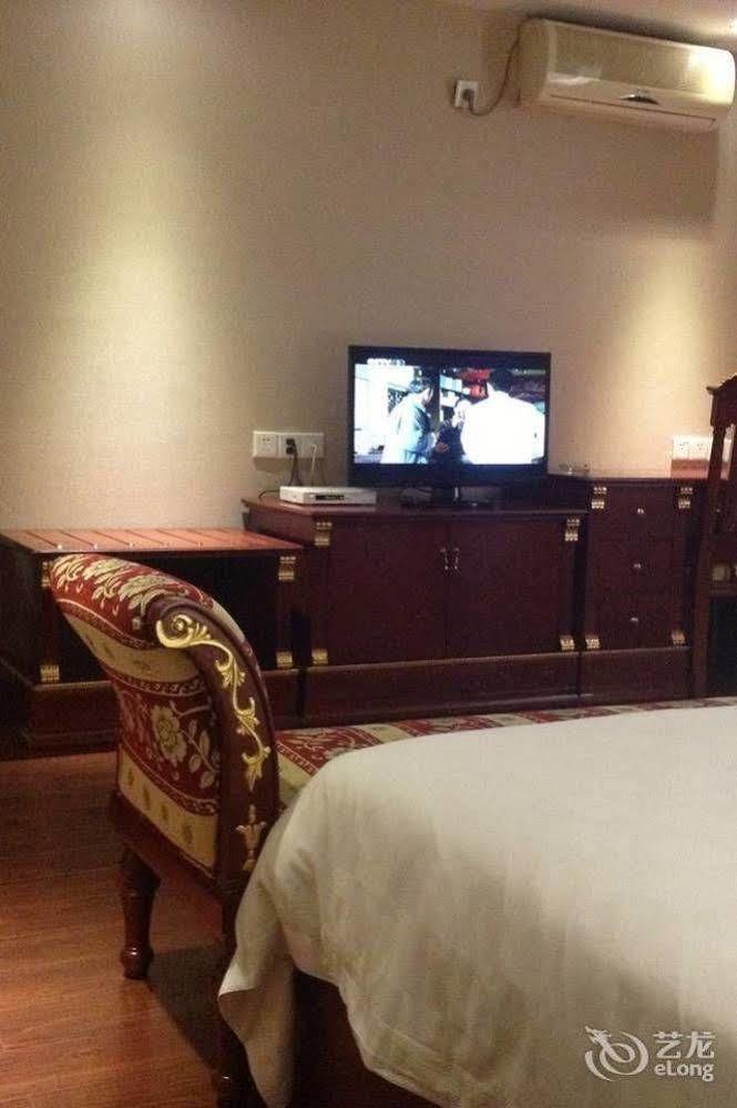 Yeste Hotel Nanning Jinhu Square Exterior photo